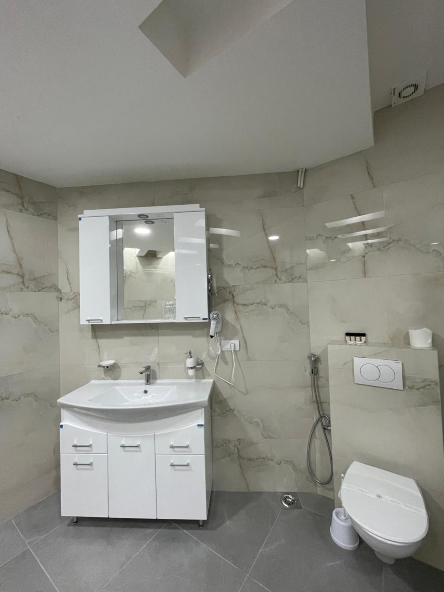 Hotel Bella Nella Leskovac  Buitenkant foto