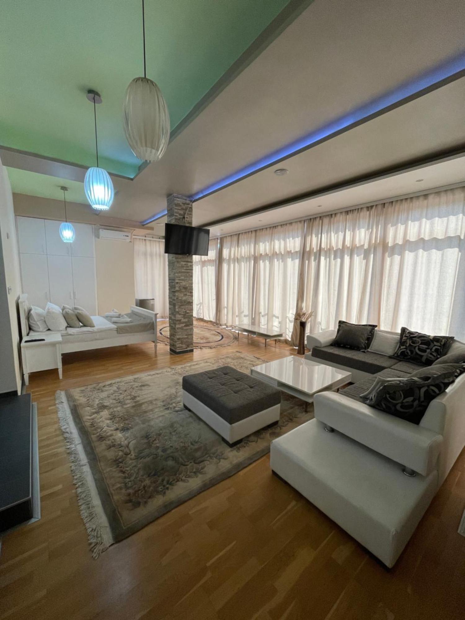 Hotel Bella Nella Leskovac  Buitenkant foto