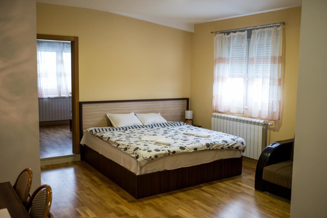 Hotel Bella Nella Leskovac  Buitenkant foto